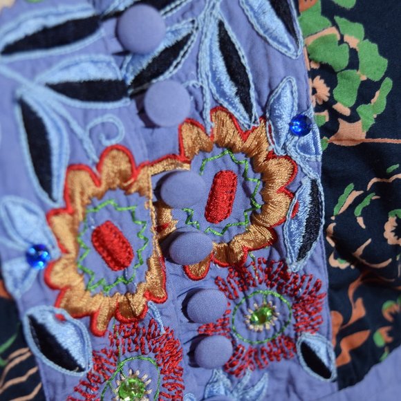 Jessi L Pullover Floral Blouse, Embroidered Size 2X - Picture 9 of 12